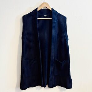 ME+EM Sleeveless Cotton and Cashmere Blend Preppy Modern Quiet Luxury Cardigan